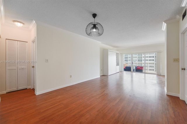 1980 S Ocean Dr 9C, Hallandale Beach, FL 33009