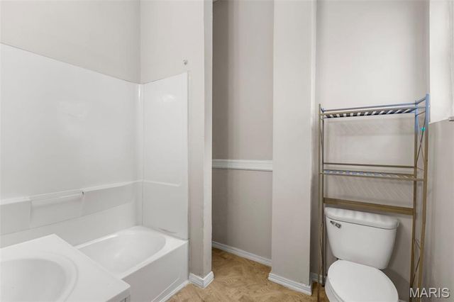 3650 Salena Street, St Louis, MO 63118