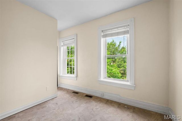 3650 Salena Street, St Louis, MO 63118