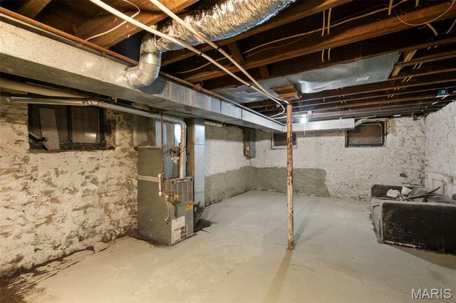 3650 Salena Street, St Louis, MO 63118