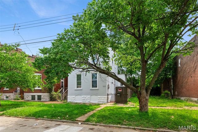 3650 Salena Street, St Louis, MO 63118