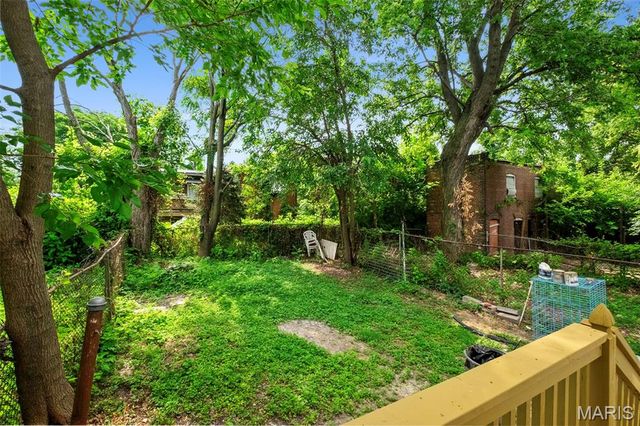 3650 Salena Street, St Louis, MO 63118