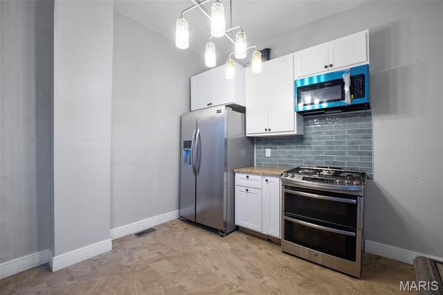 3650 Salena Street, St Louis, MO 63118