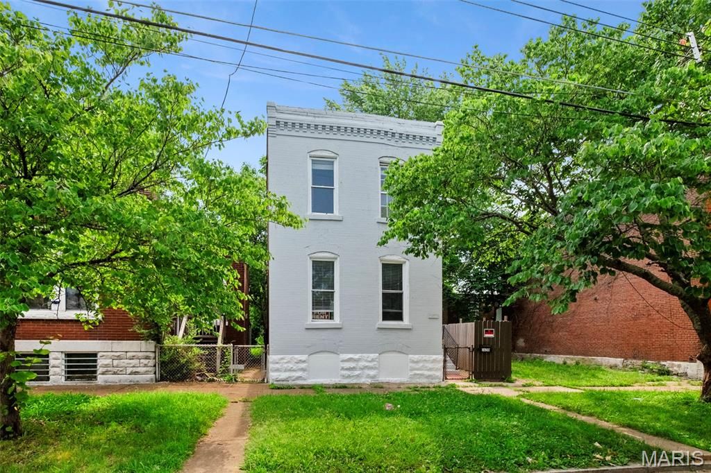 3650 Salena Street, St Louis, MO 63118