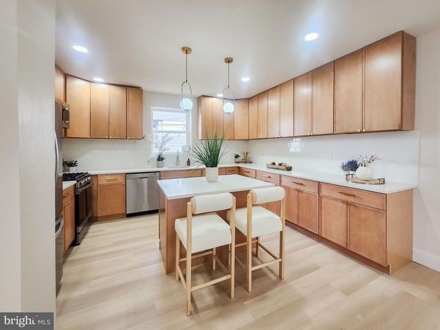 1001 S 60TH ST, Philadelphia, PA 19143