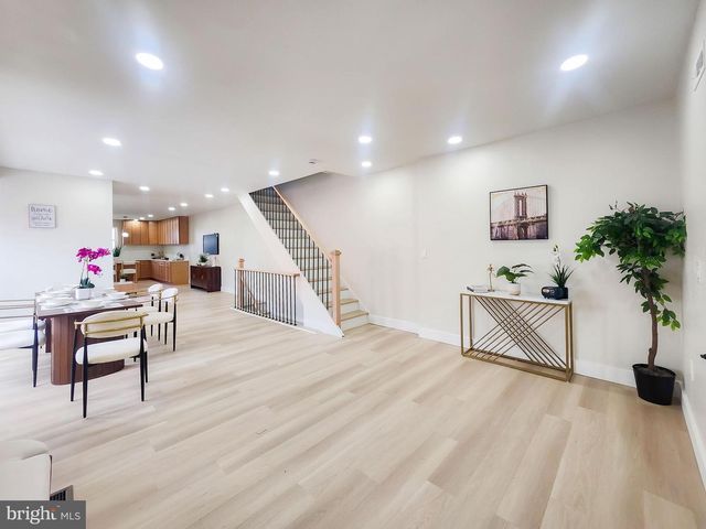 1001 S 60TH ST, Philadelphia, PA 19143