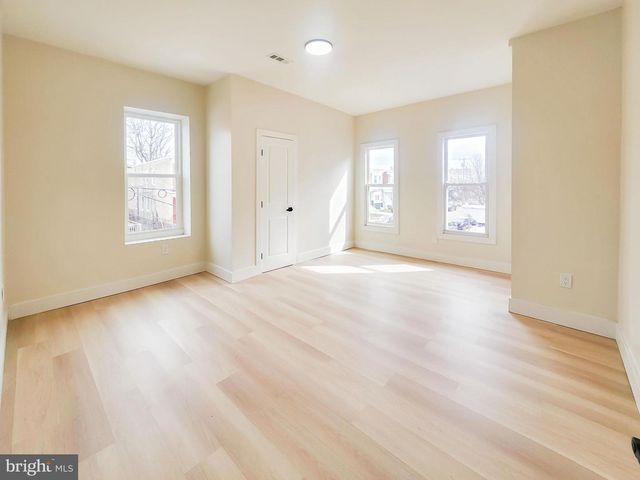 1001 S 60TH ST, Philadelphia, PA 19143