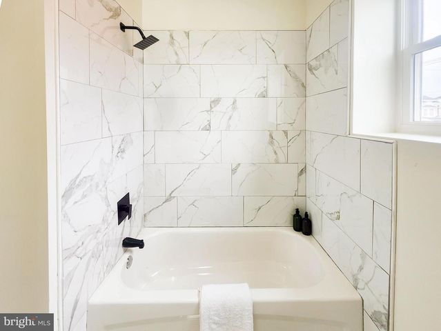 1001 S 60TH ST, Philadelphia, PA 19143