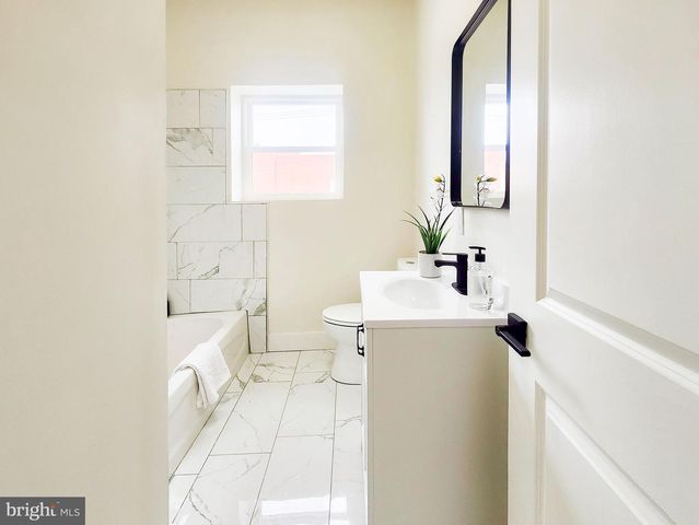 1001 S 60TH ST, Philadelphia, PA 19143