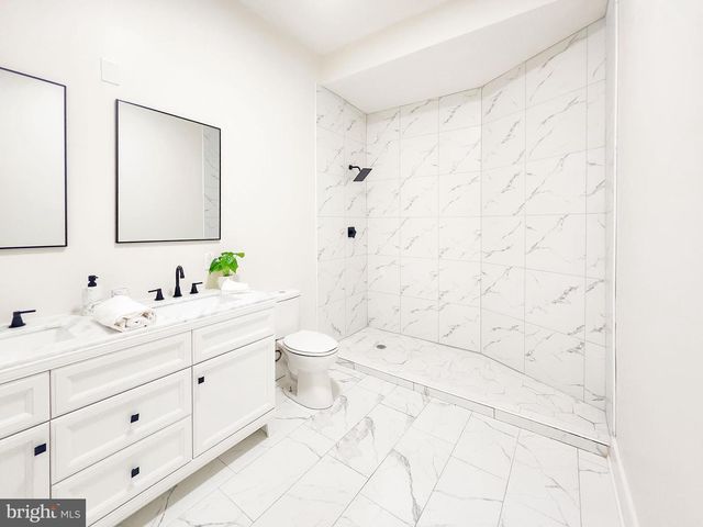 1001 S 60TH ST, Philadelphia, PA 19143