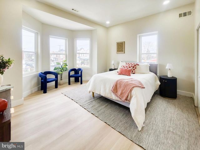 1001 S 60TH ST, Philadelphia, PA 19143