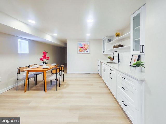 1001 S 60TH ST, Philadelphia, PA 19143