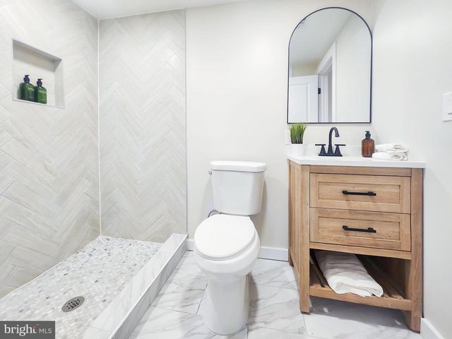 1001 S 60TH ST, Philadelphia, PA 19143