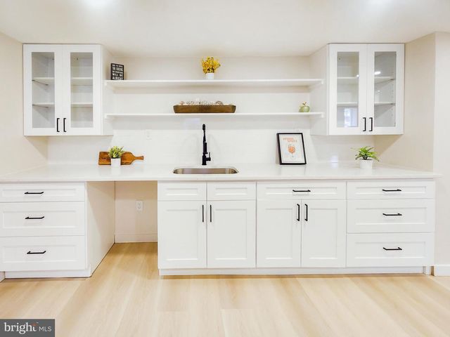 1001 S 60TH ST, Philadelphia, PA 19143