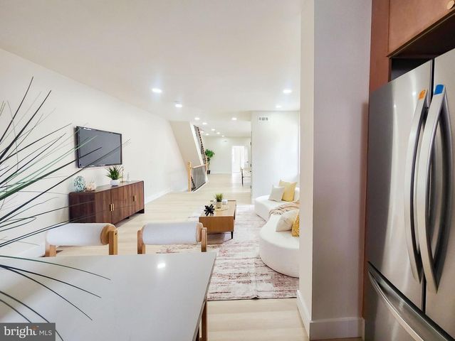 1001 S 60TH ST, Philadelphia, PA 19143