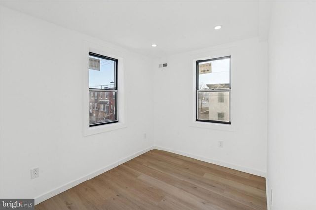 2539 SEPVIVA ST, Philadelphia, PA 19125