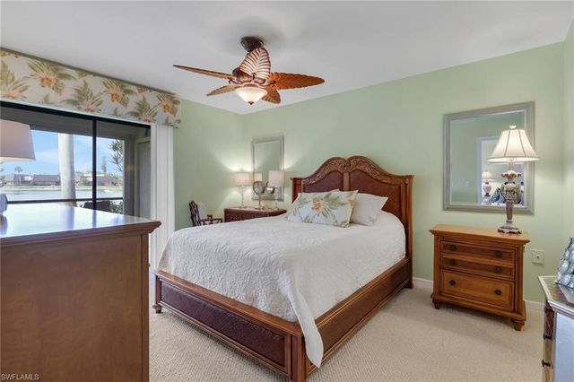 4240 Chantelle DR B103, Naples, FL 34112