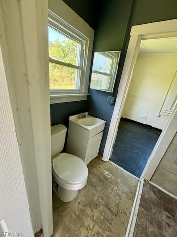 21 Constant RD, Hampton, VA 23664