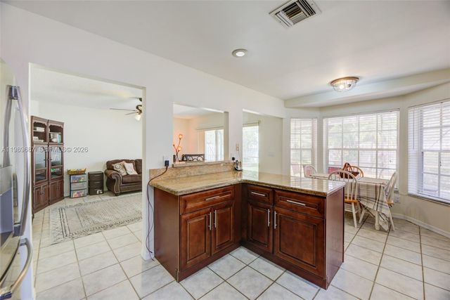 13393 NW 7th St, Plantation, FL 33325