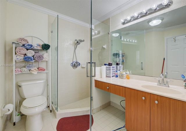 13393 NW 7th St, Plantation, FL 33325