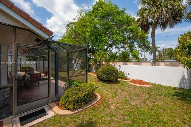 13393 NW 7th St, Plantation, FL 33325