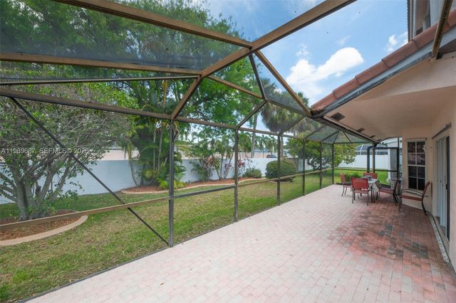 13393 NW 7th St, Plantation, FL 33325