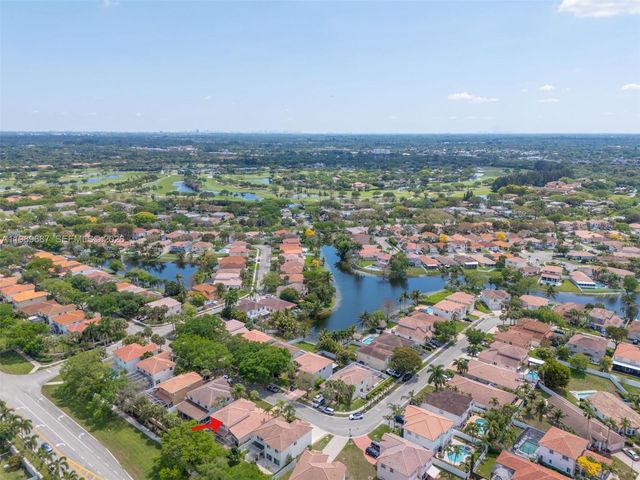 13393 NW 7th St, Plantation, FL 33325