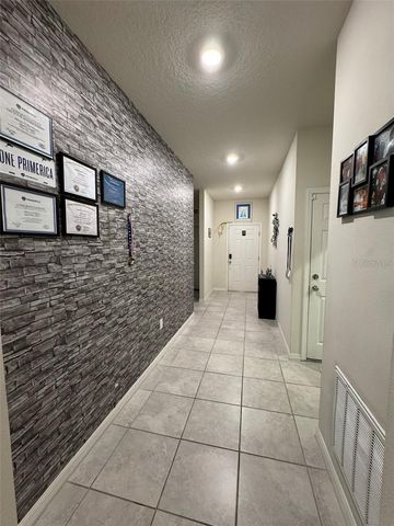 748 CITRUS ISLE DR, Davenport, FL 33837