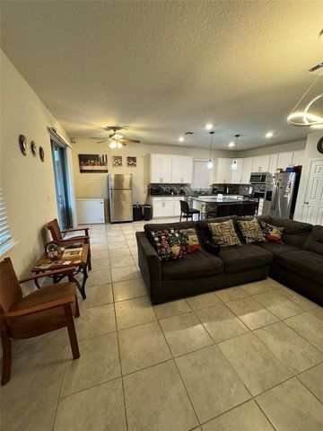 748 CITRUS ISLE DR, Davenport, FL 33837