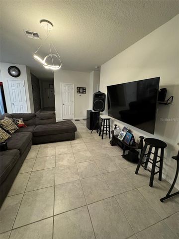 748 CITRUS ISLE DR, Davenport, FL 33837