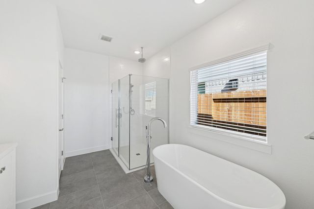 29319 Meadowcreek Hill Drive, Waller, TX 77484