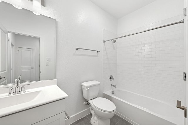 29319 Meadowcreek Hill Drive, Waller, TX 77484