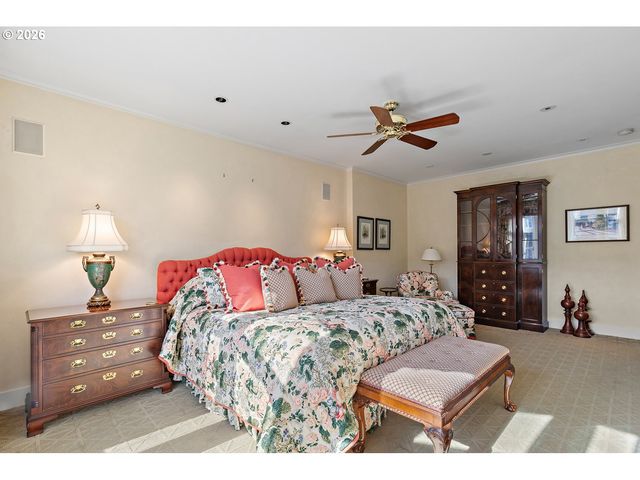 305 S MONTGOMERY St, Portland, OR 97201