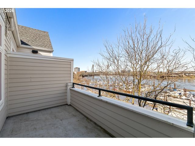 305 S MONTGOMERY St, Portland, OR 97201