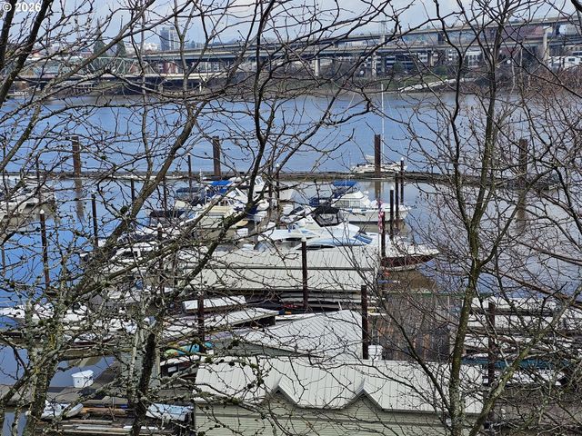 305 S MONTGOMERY St, Portland, OR 97201