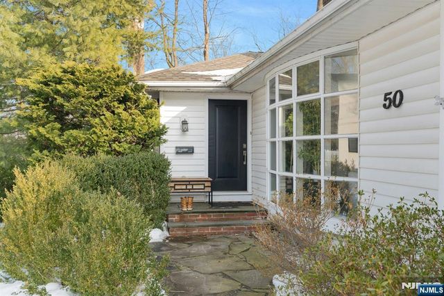 50 Lylewood Drive, Tenafly, NJ 07670