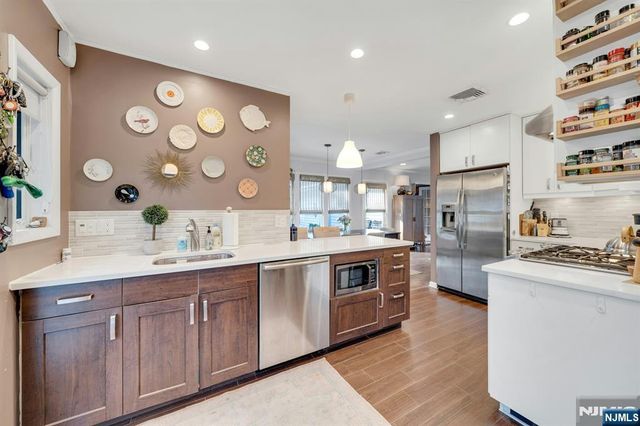 50 Lylewood Drive, Tenafly, NJ 07670