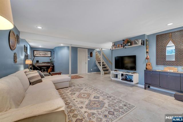 50 Lylewood Drive, Tenafly, NJ 07670