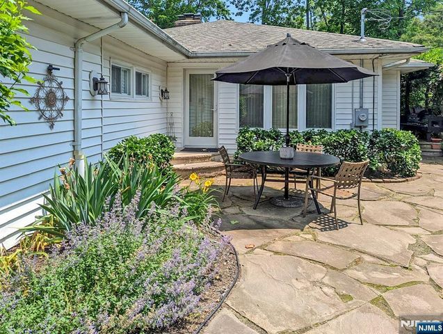 50 Lylewood Drive, Tenafly, NJ 07670