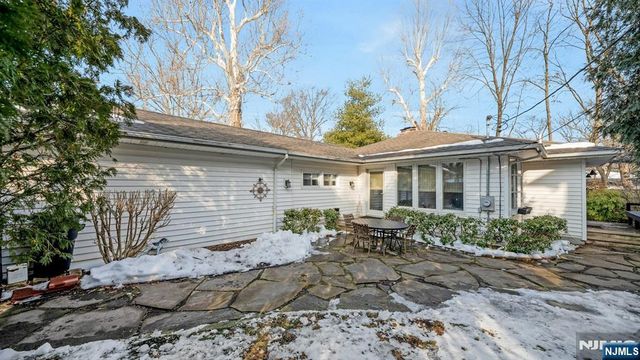 50 Lylewood Drive, Tenafly, NJ 07670