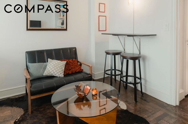 433 W 34th St Apt 5E, New York City, NY 10001