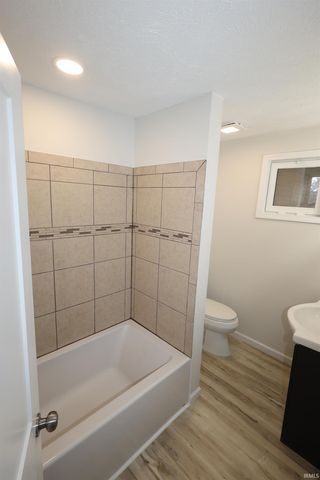 2410 E 3rd Street, Mishawaka, IN 46544