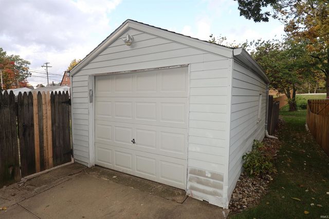 2410 E 3rd Street, Mishawaka, IN 46544