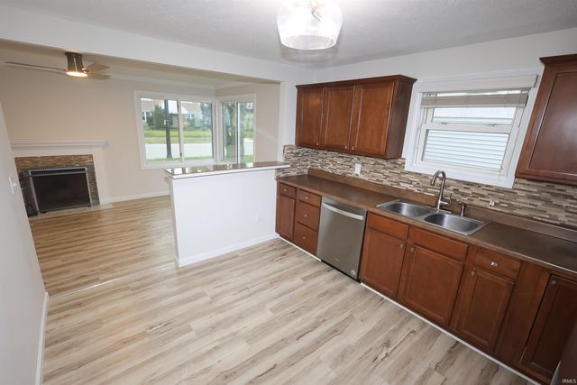 2410 E 3rd Street, Mishawaka, IN 46544