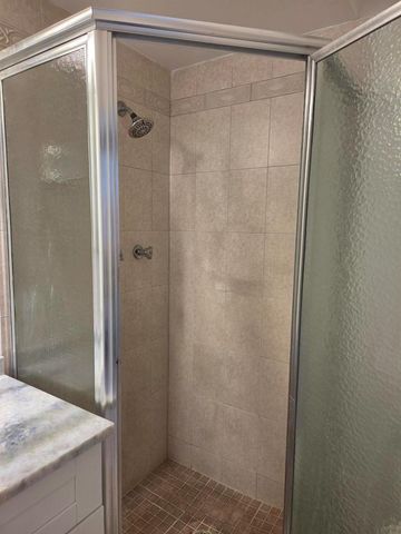 3400 NW 48th Avenue 512, Lauderdale Lakes, FL 33319