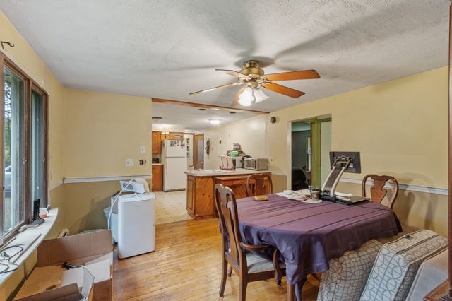 91 Searle Street, Georgetown, MA 01833