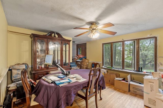 91 Searle Street, Georgetown, MA 01833