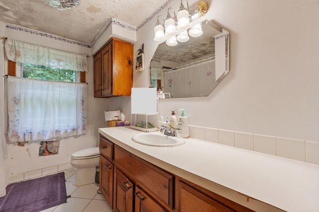91 Searle Street, Georgetown, MA 01833