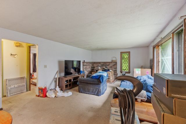 91 Searle Street, Georgetown, MA 01833