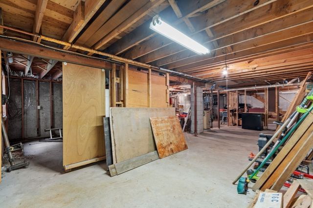 91 Searle Street, Georgetown, MA 01833